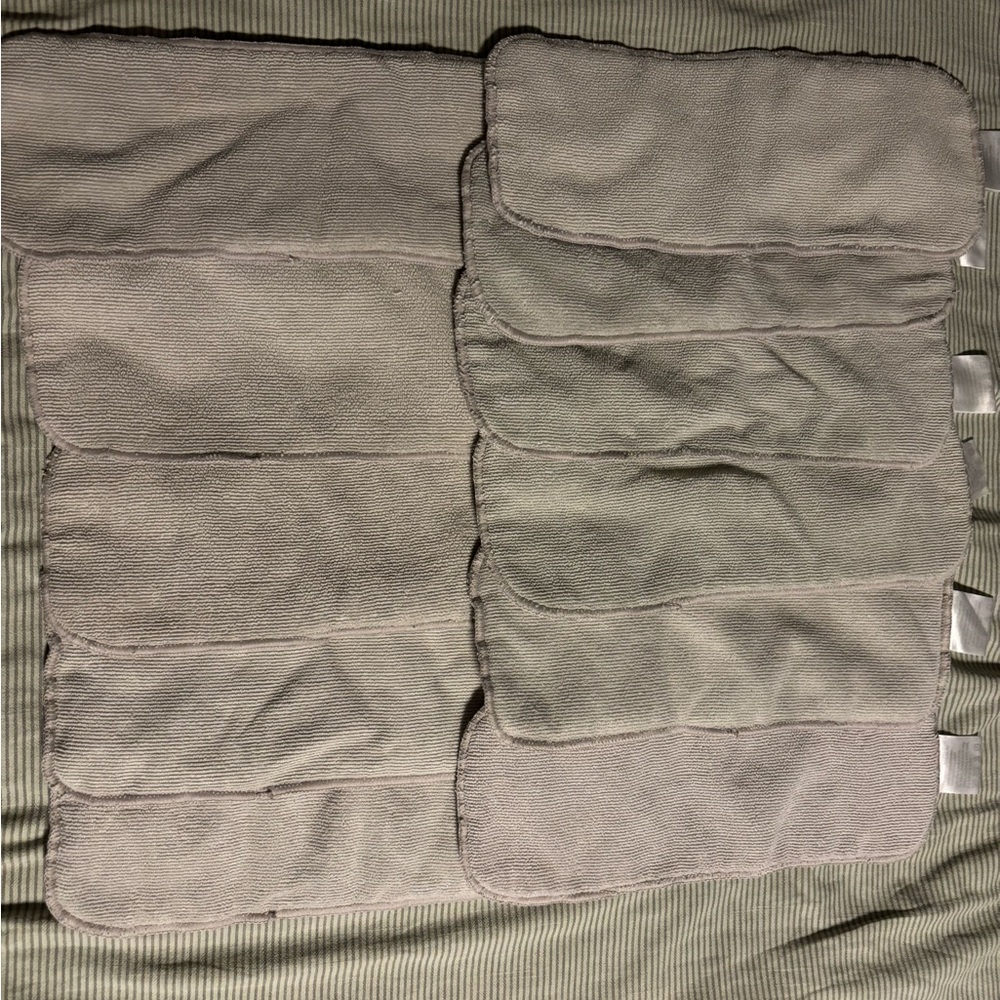 Simple Being Cloth Diaper Set (11) with inserts. - Picture 4 of 4